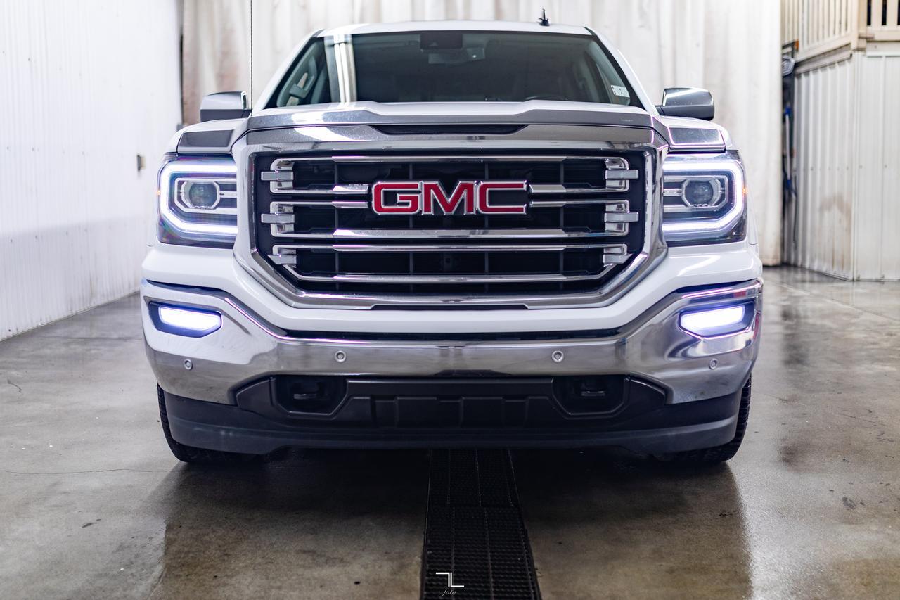 2018 GMC Sierra 1500 4x4 Crew Cab SLT Z71 Leather Roof Nav Red Deer AB