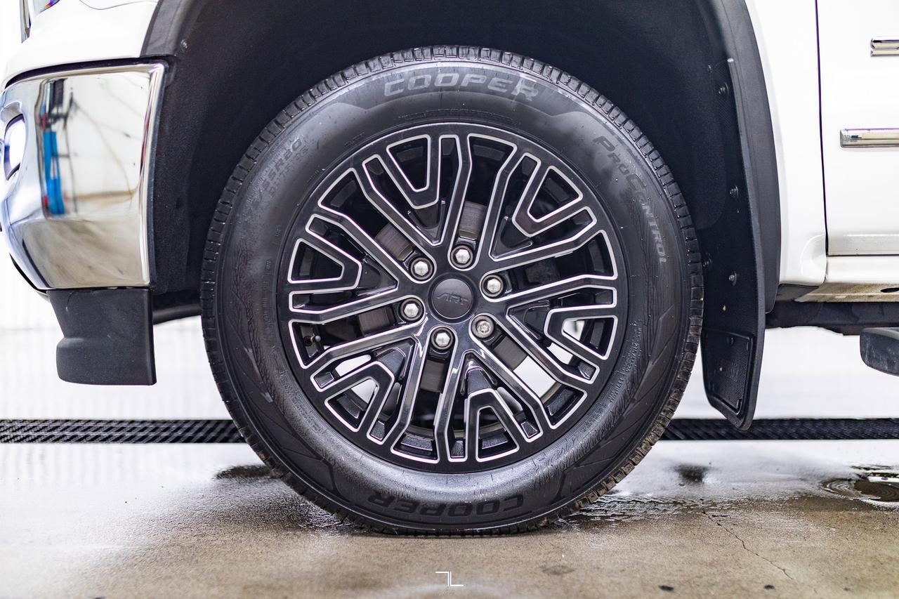 2018 GMC Sierra 1500 4x4 Crew Cab SLT Z71 Leather Roof Nav Red Deer AB