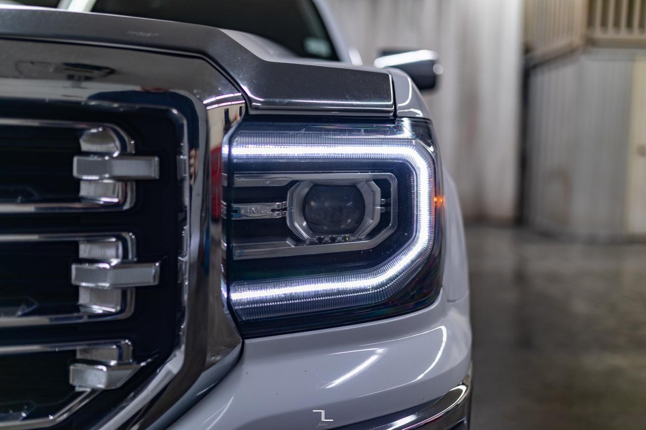 2018 GMC Sierra 1500 4x4 Crew Cab SLT Z71 Leather Roof Nav Red Deer AB