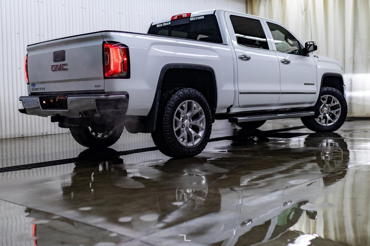 2018 GMC Sierra 1500 4x4 Crew Cab SLT Z71 Leather Roof Nav Red Deer AB