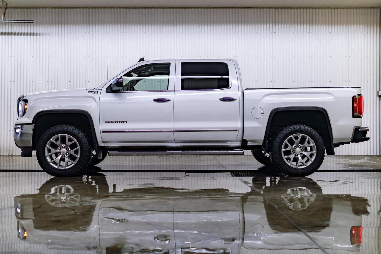 2018 GMC Sierra 1500 4x4 Crew Cab SLT Z71 Leather Roof Nav Red Deer AB