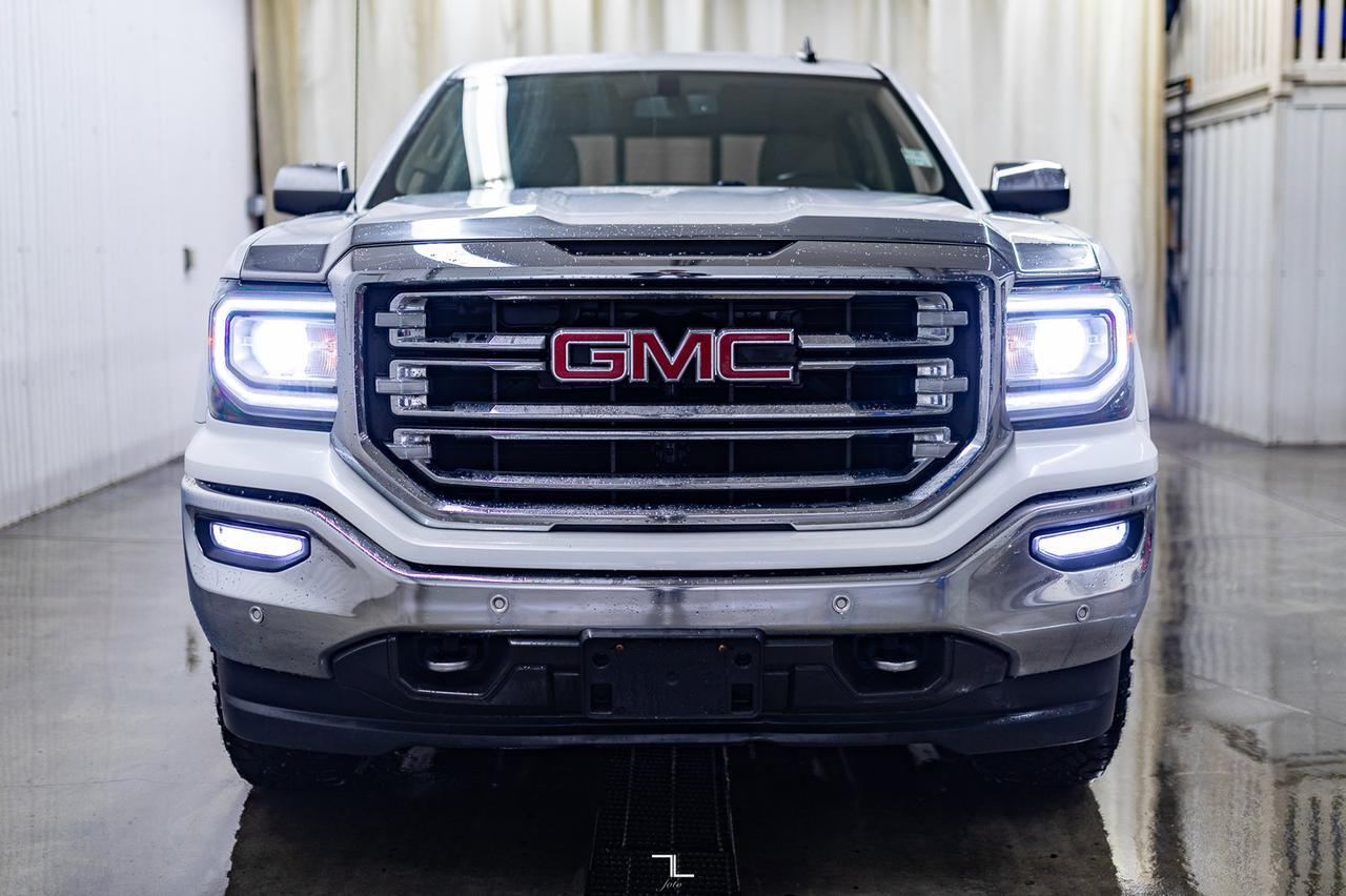 2018 GMC Sierra 1500 4x4 Crew Cab SLT Z71 Leather Roof Nav Red Deer AB