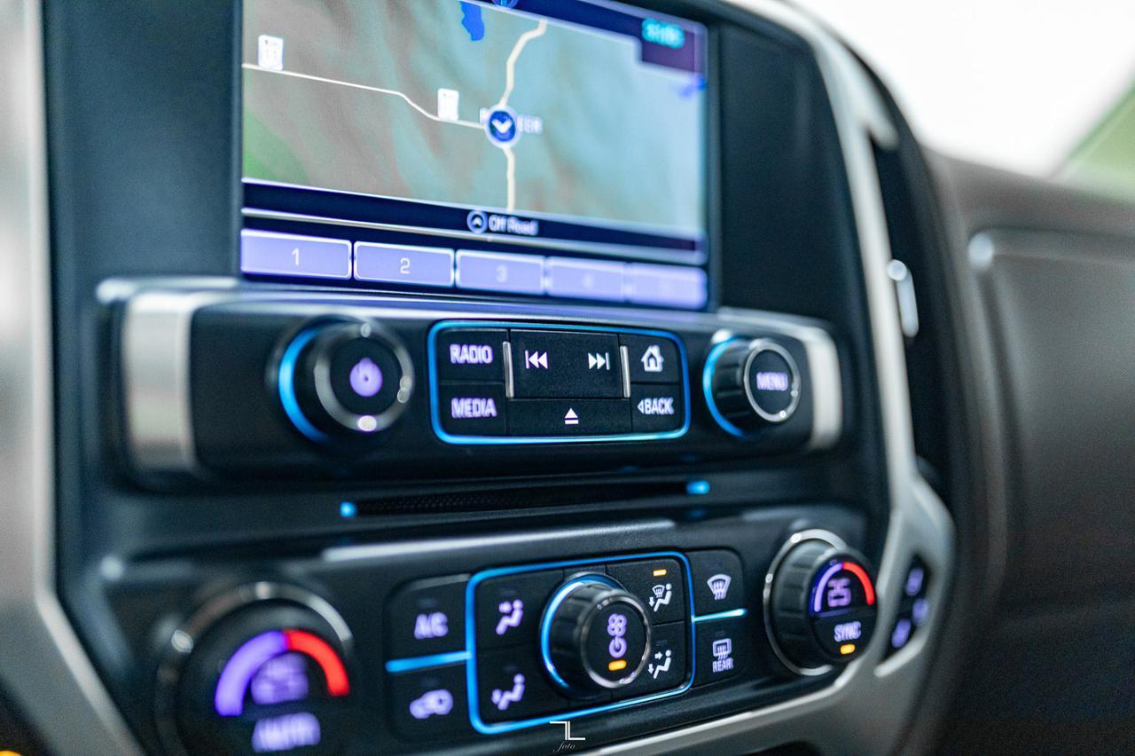 2018 GMC Sierra 1500 4x4 Crew Cab SLT Z71 Leather Roof Nav Red Deer AB