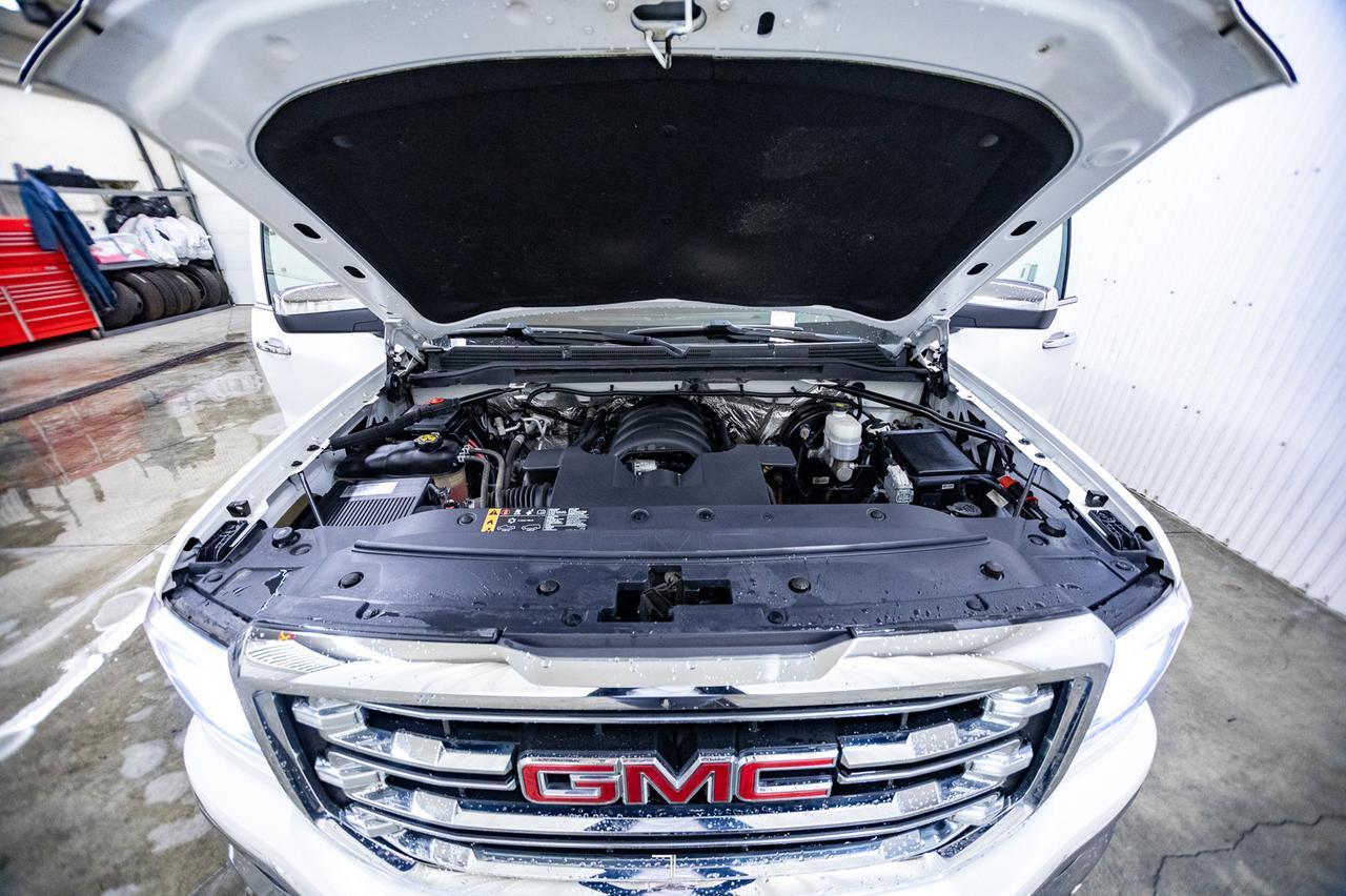 2018 GMC Sierra 1500 4x4 Crew Cab SLT Z71 Leather Roof Nav Red Deer AB