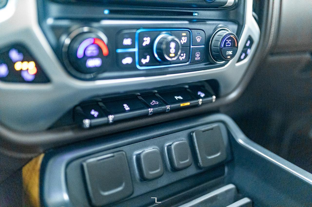 2018 GMC Sierra 1500 4x4 Crew Cab SLT Z71 Leather Roof Nav Red Deer AB