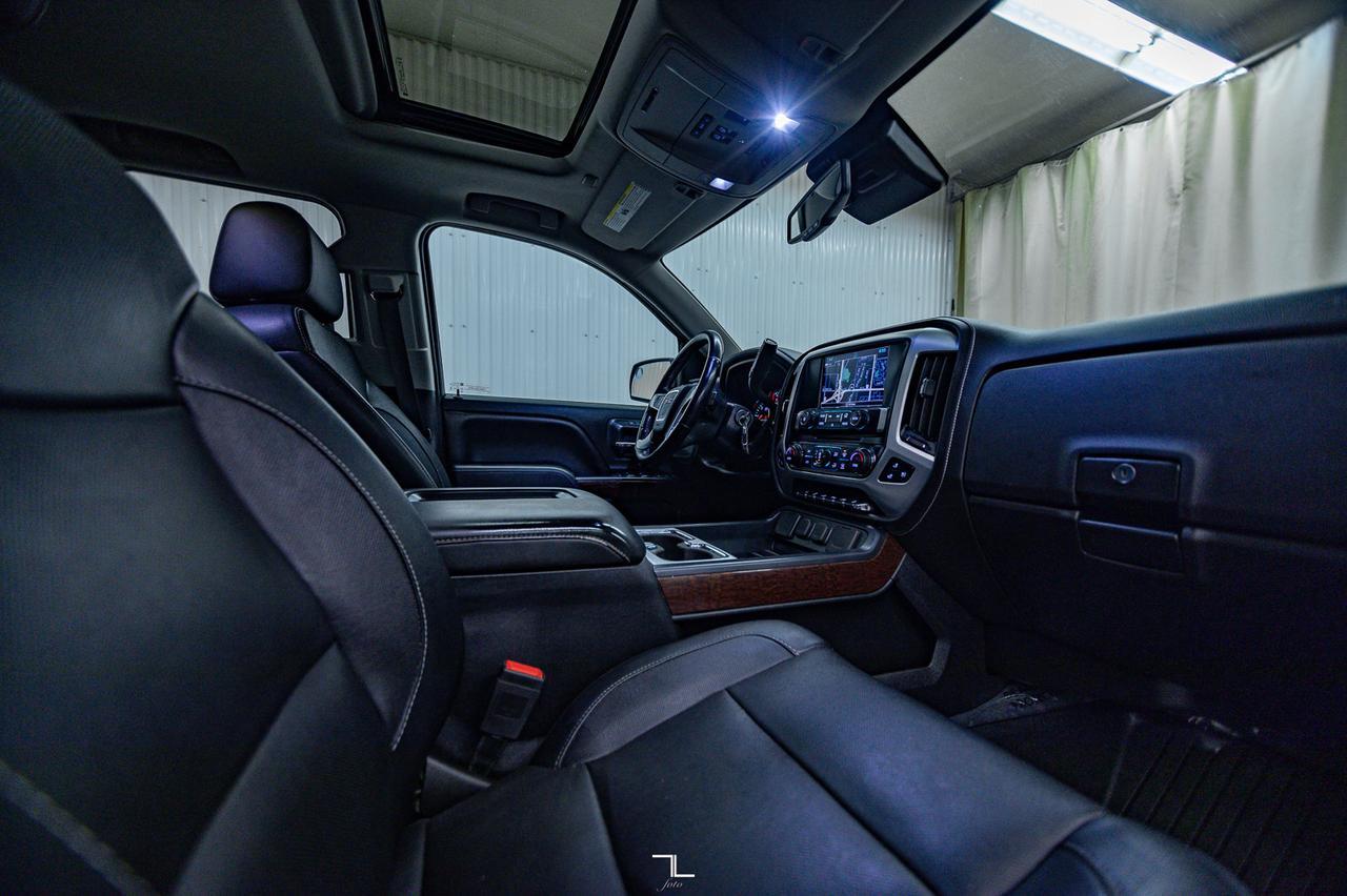 2018 GMC Sierra 1500 4x4 Crew Cab SLT Z71 Leather Roof Nav Red Deer AB