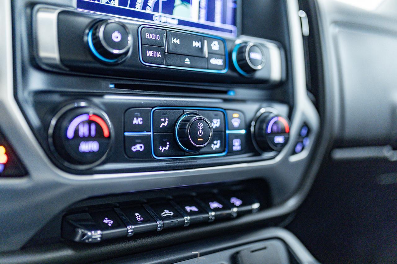 2018 GMC Sierra 1500 4x4 Crew Cab SLT Z71 Leather Roof Nav Red Deer AB