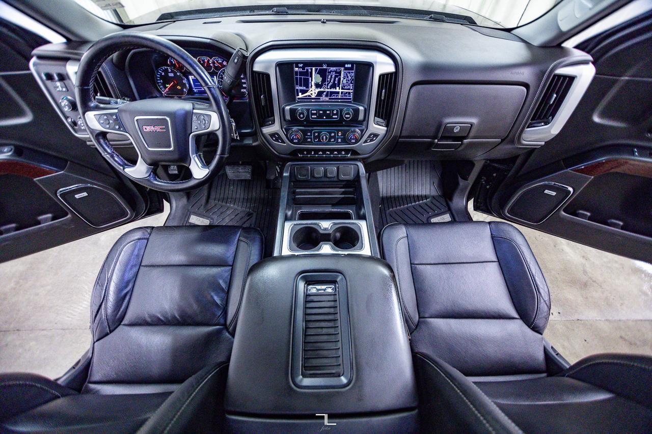 2018 GMC Sierra 1500 4x4 Crew Cab SLT Z71 Leather Roof Nav Red Deer AB