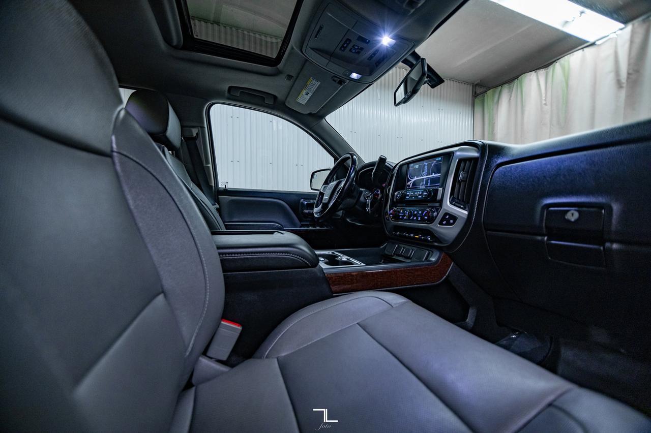 2018 GMC Sierra 1500 4x4 Crew Cab SLT Z71 Leather Roof Nav Red Deer AB