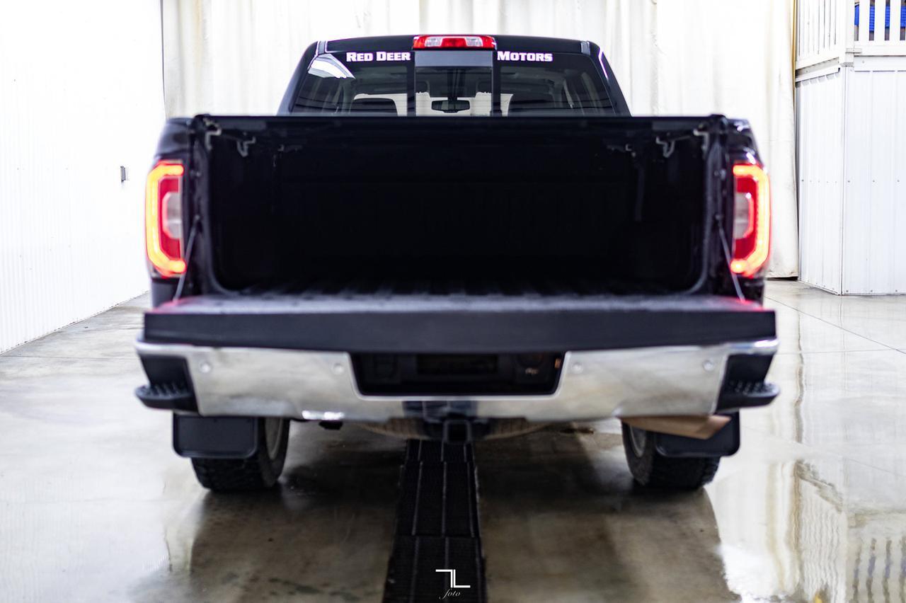 2018 GMC Sierra 1500 4x4 Crew Cab SLT Z71 Leather Roof Nav Red Deer AB