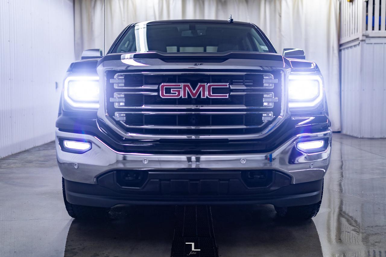 2018 GMC Sierra 1500 4x4 Crew Cab SLT Z71 Leather Roof Nav Red Deer AB