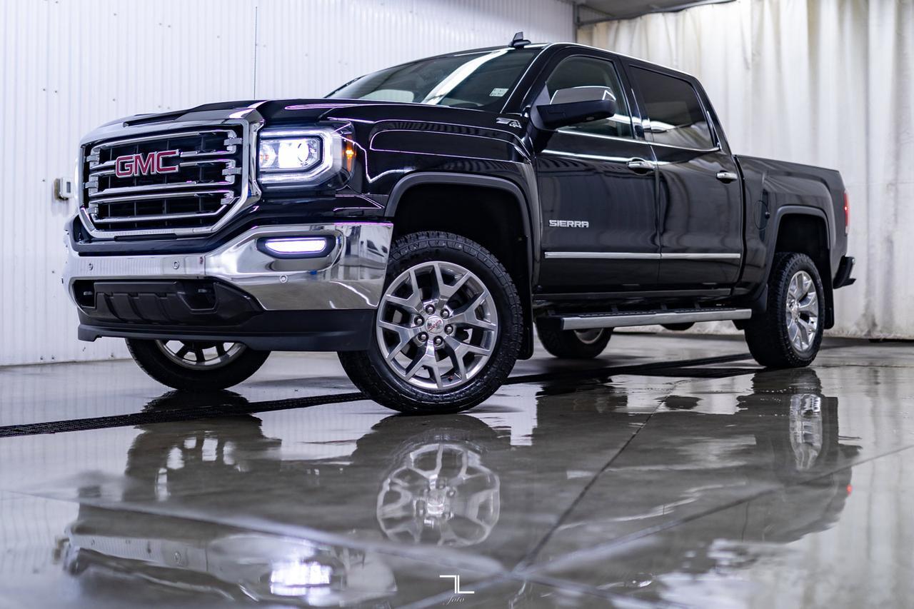 2018 GMC Sierra 1500 4x4 Crew Cab SLT Z71 Leather Roof Nav Red Deer AB