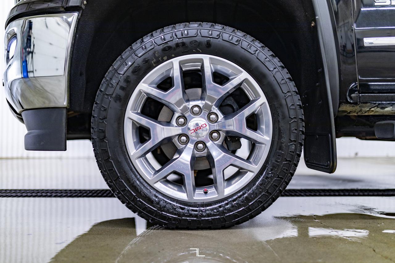 2018 GMC Sierra 1500 4x4 Crew Cab SLT Z71 Leather Roof Nav Red Deer AB