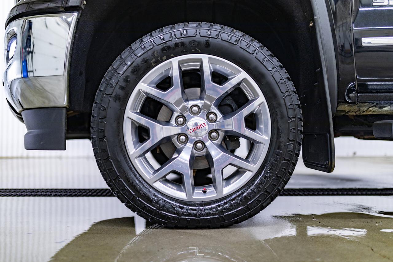 2018 GMC Sierra 1500 4x4 Crew Cab SLT Z71 Leather Roof Nav Red Deer AB