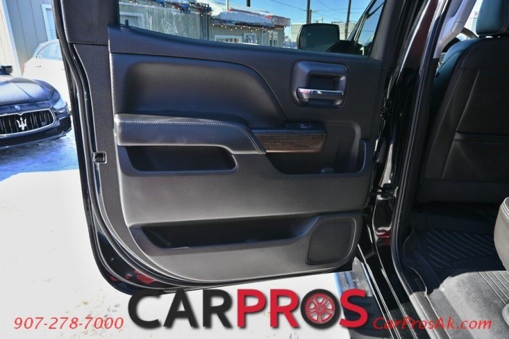 2018 GMC Sierra 1500 Denali - 6.2L V8 - 4X4 - Crew Cab - Heated & Cooled Leather Seats - Heated Steering Wheel - Bose Premium Speakers - Sunroof - Navigation - Running Boards - Backup Camera - Tow Package - 22in Premium Wheels - 1 Owner Anchorage AK