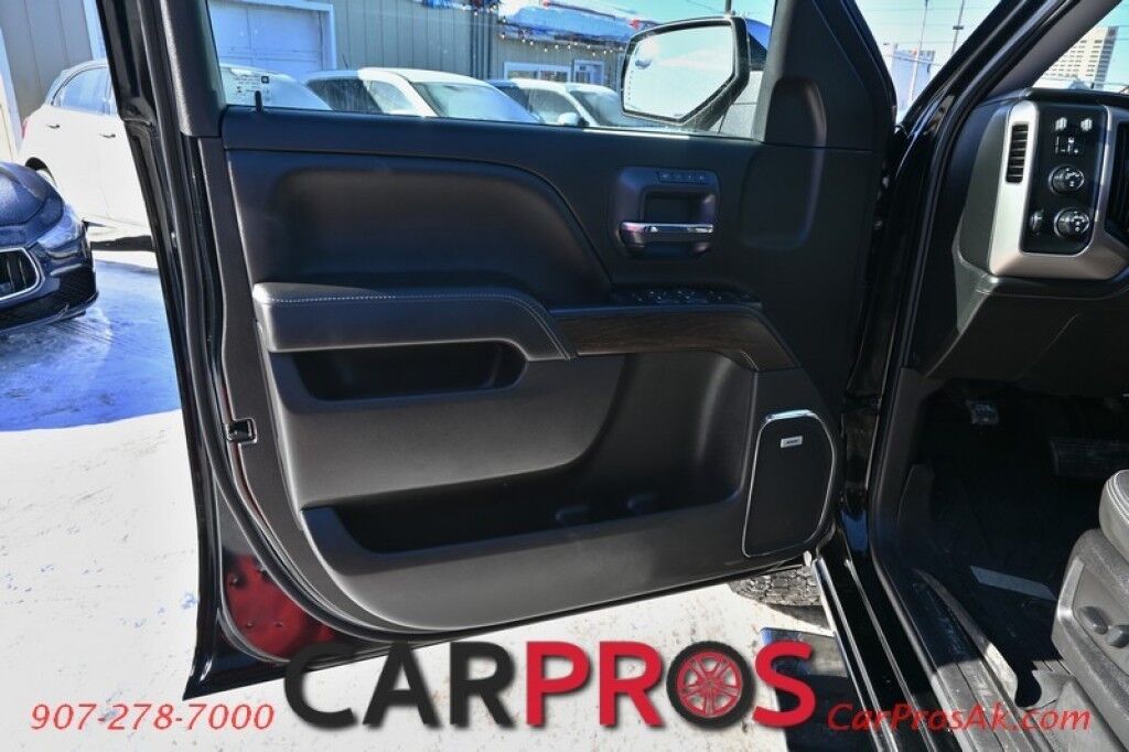 2018 GMC Sierra 1500 Denali - 6.2L V8 - 4X4 - Crew Cab - Heated & Cooled Leather Seats - Heated Steering Wheel - Bose Premium Speakers - Sunroof - Navigation - Running Boards - Backup Camera - Tow Package - 22in Premium Wheels - 1 Owner Anchorage AK