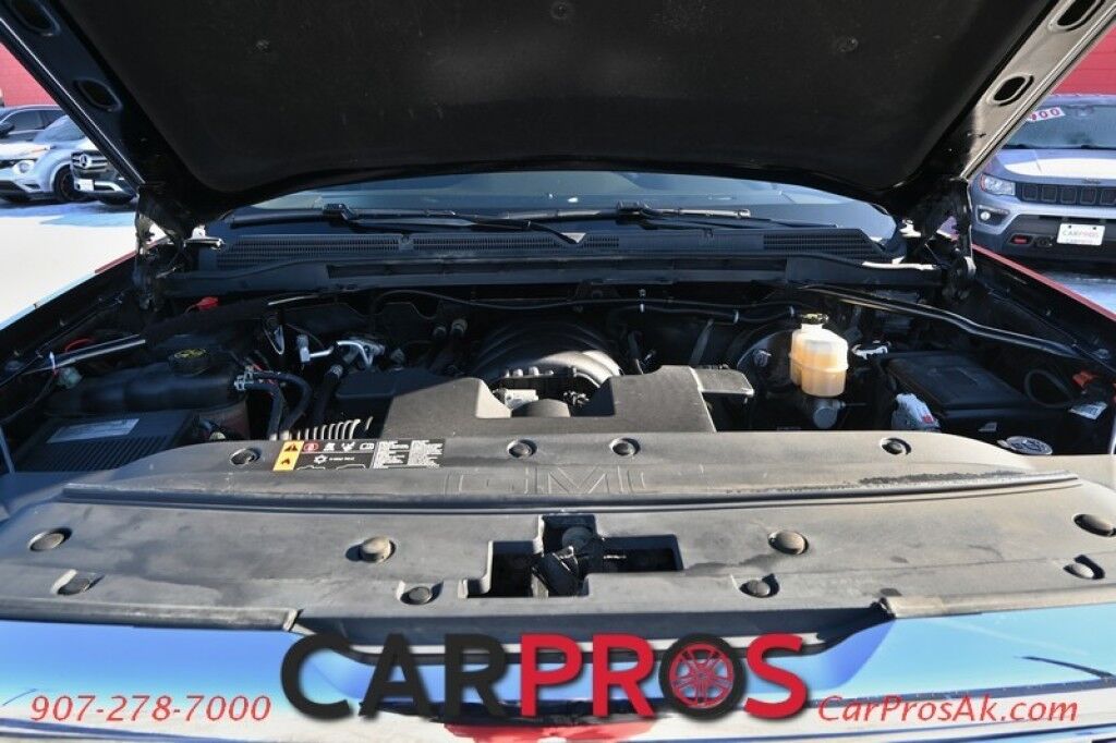 2018 GMC Sierra 1500 Denali - 6.2L V8 - 4X4 - Crew Cab - Heated & Cooled Leather Seats - Heated Steering Wheel - Bose Premium Speakers - Sunroof - Navigation - Running Boards - Backup Camera - Tow Package - 22in Premium Wheels - 1 Owner Anchorage AK