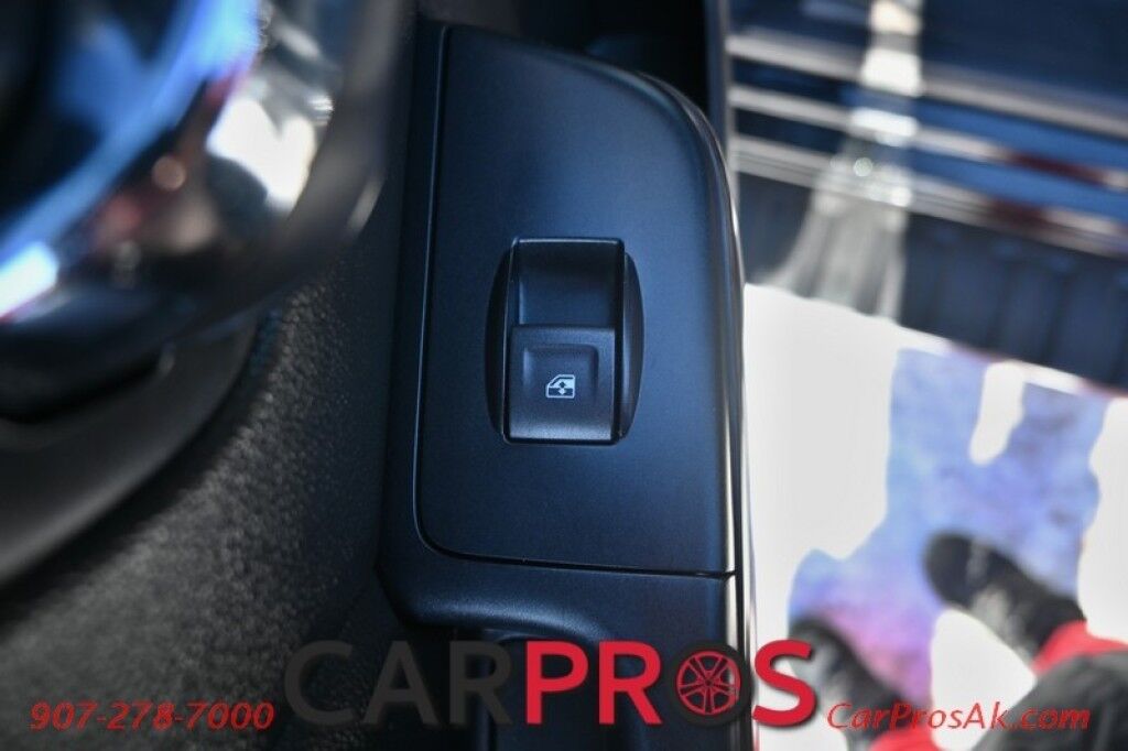 2018 GMC Sierra 1500 Denali - 6.2L V8 - 4X4 - Crew Cab - Heated & Cooled Leather Seats - Heated Steering Wheel - Bose Premium Speakers - Sunroof - Navigation - Running Boards - Backup Camera - Tow Package - 22in Premium Wheels - 1 Owner Anchorage AK