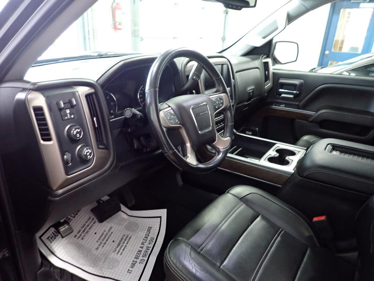 2018 GMC Sierra 1500 Denali 4WD CREW CAB 5.5 BOX LEATHER SUNROOF Listowel ON