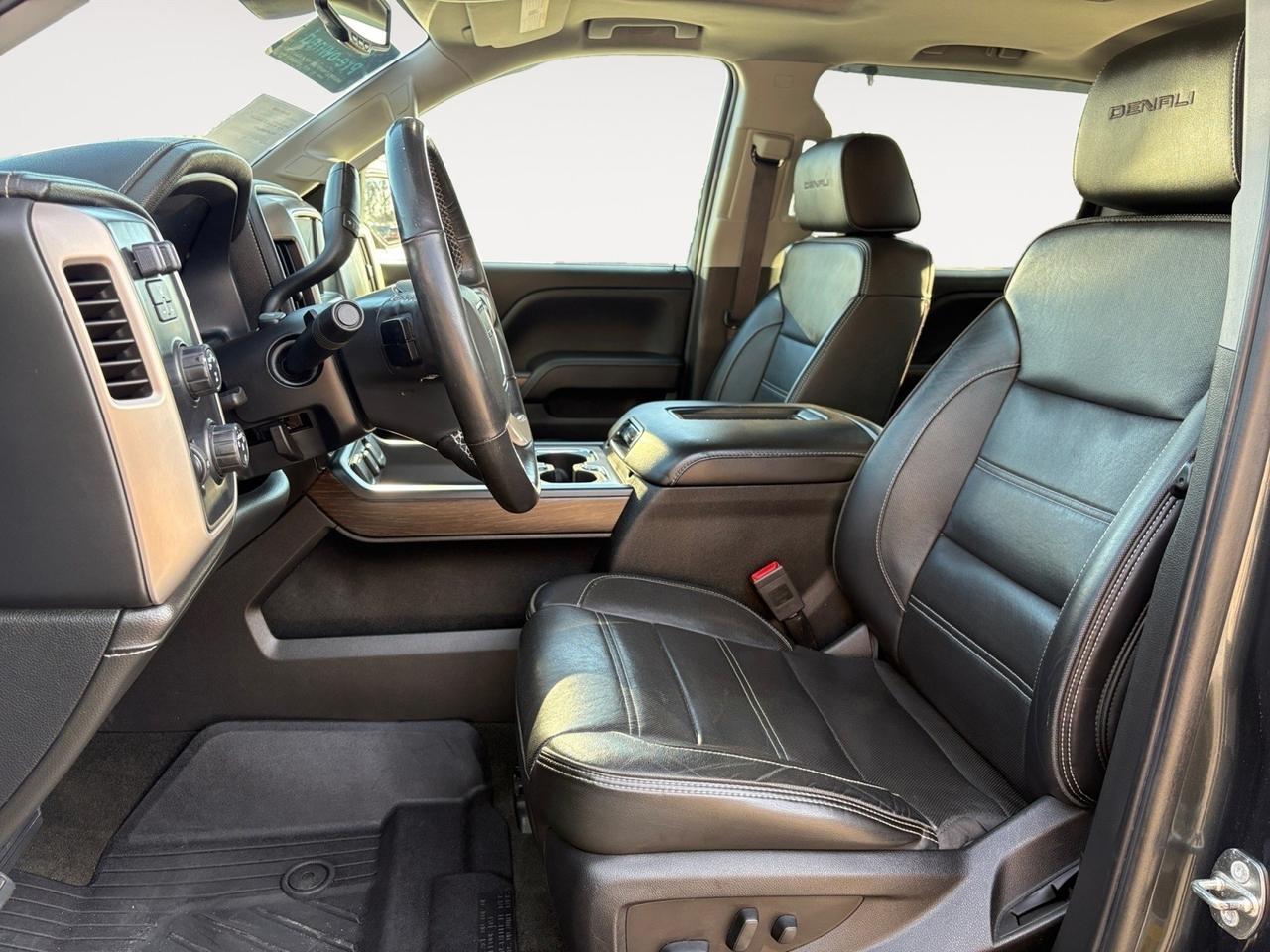 2018 GMC Sierra 1500 Denali, BLIND SPOT MONITORING, LANE KEEP ASSIST, APPLE CARPLAY/ANDROID AUTO, EZ-LIFT TAILGATE, RUNNING BOARDS, HEATED & COOLING SEATS, ONLY 65K MILES, CLEAN CARFAX, THIS TRUCK IS LIKE BRAND NEW! Virginia Beach VA