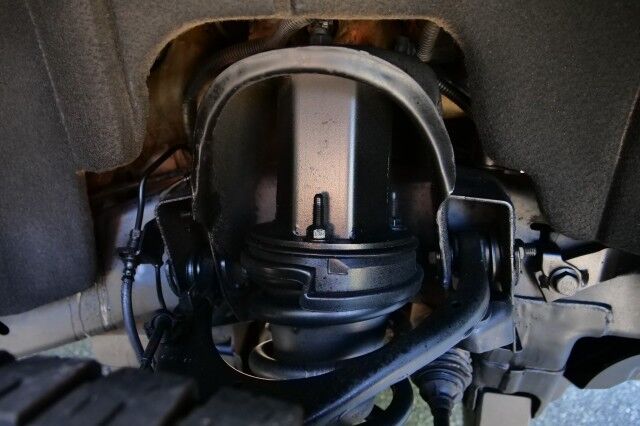 2018 GMC Sierra 1500 SLE 4X4 / American Luxury Coach Z82 / 5.3L V8! High Point NC