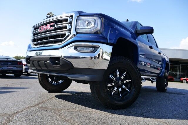 2018 GMC Sierra 1500 SLE 4X4 / American Luxury Coach Z82 / 5.3L V8! High Point NC