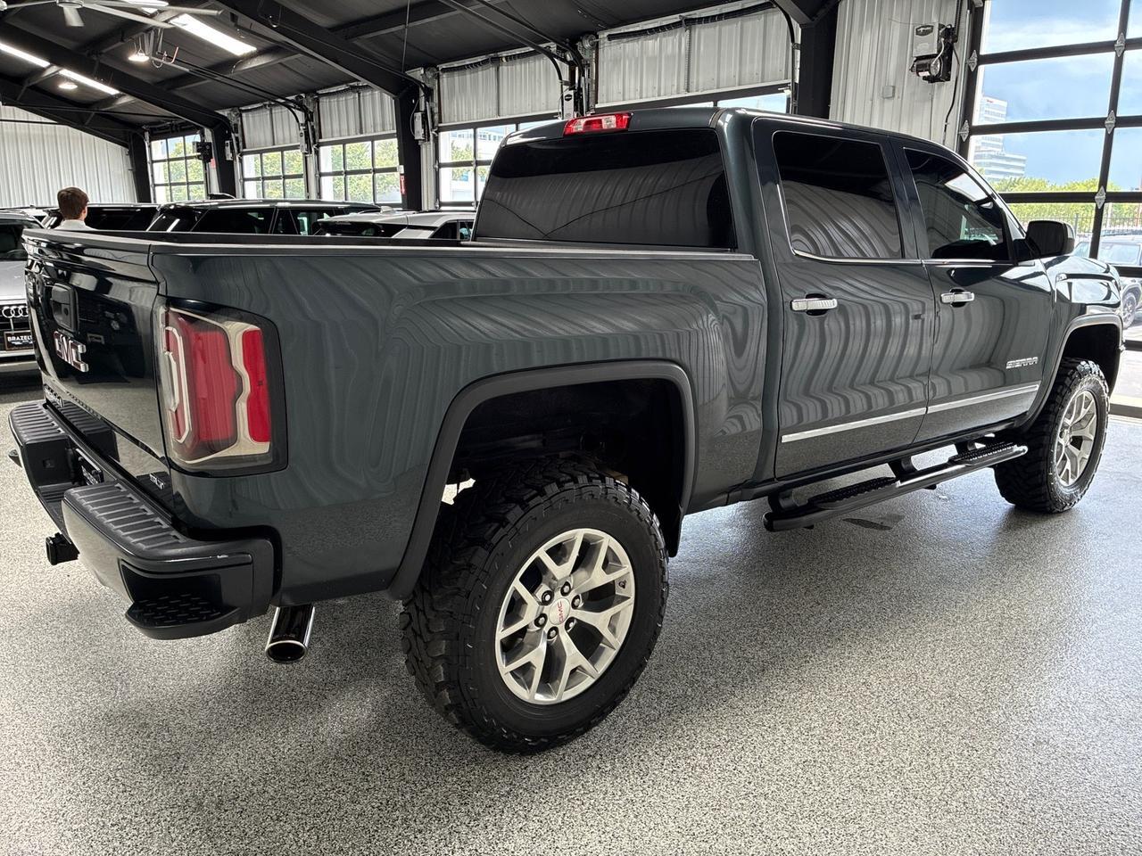2018 GMC Sierra 1500 SLT, Lifted, Leather, Sunroof, Bose