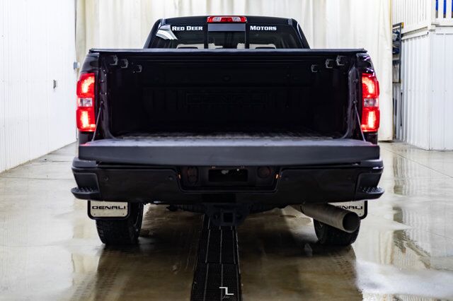 2018 GMC Sierra 2500 4x4 Crew Cab Denali HD Diesel Leather Roof Nav BCam Red Deer AB