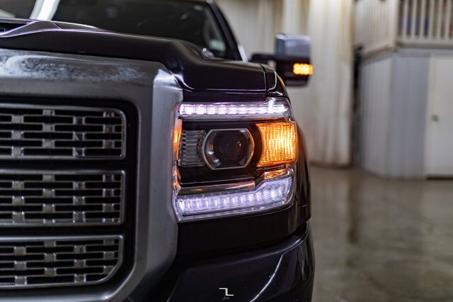 2018 GMC Sierra 2500 4x4 Crew Cab Denali HD Diesel Leather Roof Nav BCam Red Deer AB