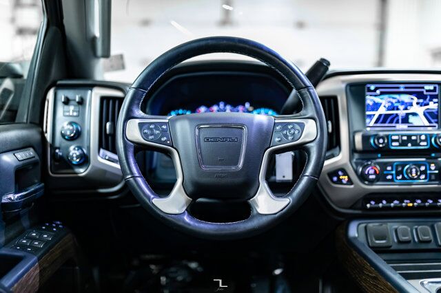 2018 GMC Sierra 2500 4x4 Crew Cab Denali HD Diesel Leather Roof Nav BCam Red Deer AB