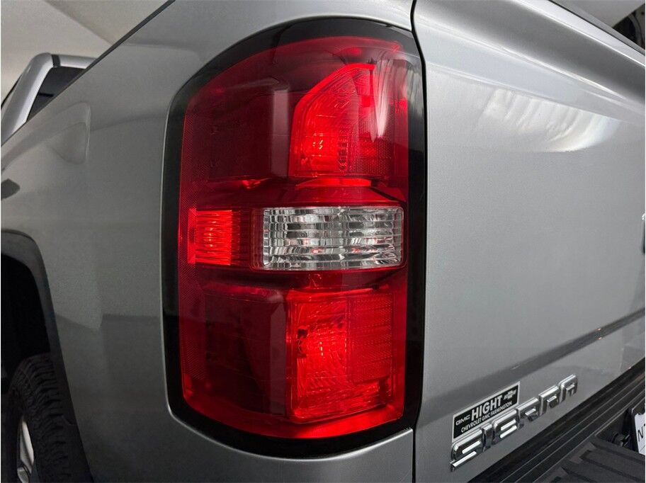 2018 GMC Sierra 2500 HD Crew Cab SLT Pickup 4D 6 1/2 ft Folsom CA