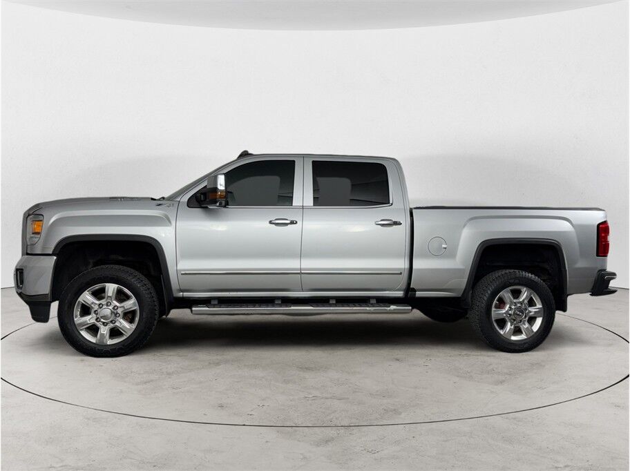 2018 GMC Sierra 2500 HD Crew Cab SLT Pickup 4D 6 1/2 ft