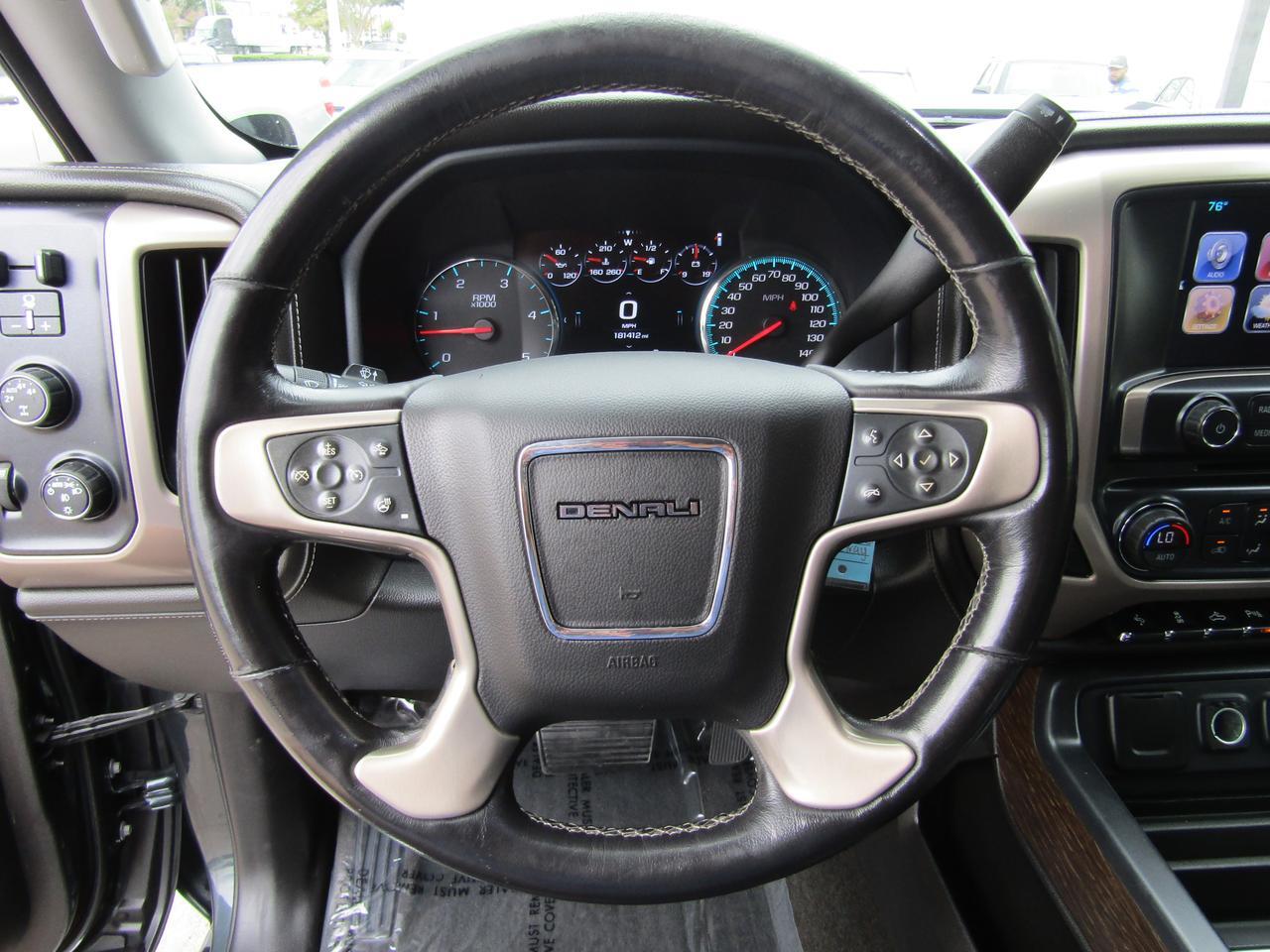 2018 GMC Sierra 2500HD 4WD Crew Cab 153.7 Denali Grand Prairie TX
