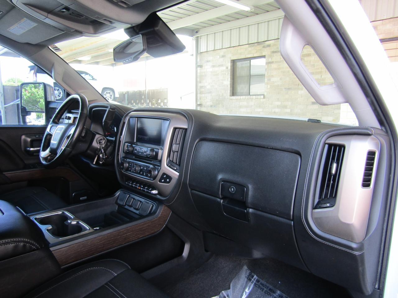 2018 GMC Sierra 2500HD 4WD Crew Cab 153.7 Denali Grand Prairie TX