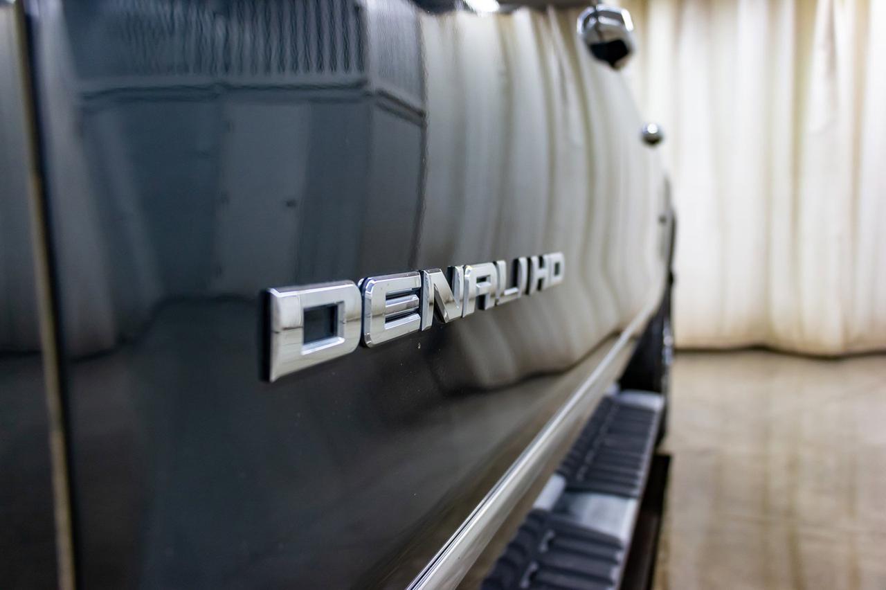 2018 GMC Sierra 2500HD 4x4 Crew Cab Denali Diesel Leather Roof Nav Red Deer AB