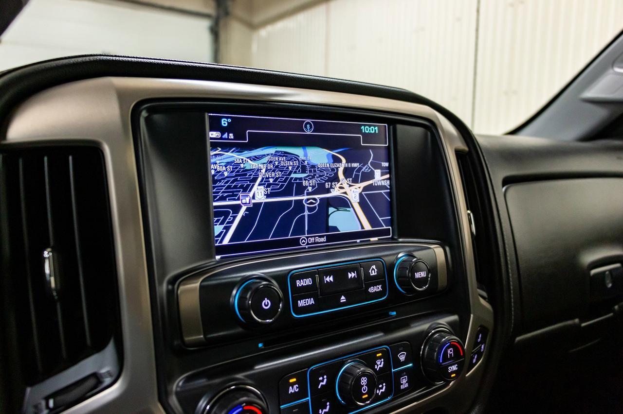 2018 GMC Sierra 2500HD 4x4 Crew Cab Denali Diesel Leather Roof Nav Red Deer AB