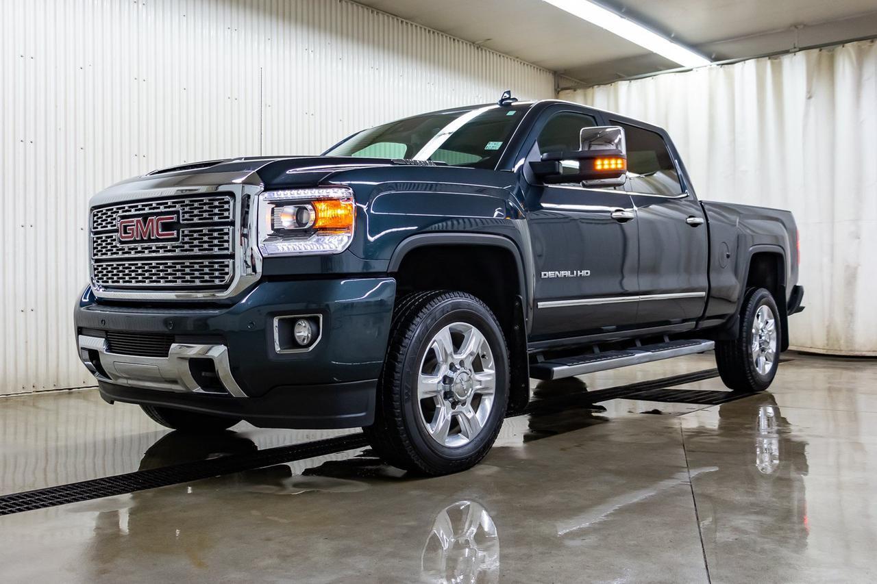 2018 GMC Sierra 2500HD 4x4 Crew Cab Denali Diesel Leather Roof Nav Red Deer AB