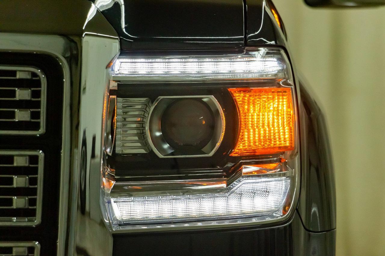 2018 GMC Sierra 2500HD 4x4 Crew Cab Denali Diesel Leather Roof Nav Red Deer AB