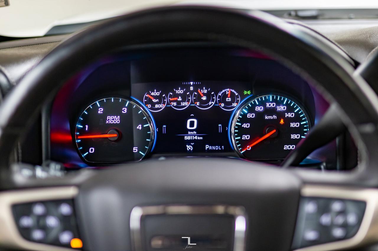 2018 GMC Sierra 2500HD 4x4 Crew Cab Denali HD Diesel Leather Roof Nav Red Deer AB