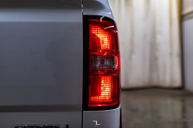 2018 GMC Sierra 2500HD 4x4 Crew Cab Denali HD Diesel Leather Roof Nav Red Deer AB