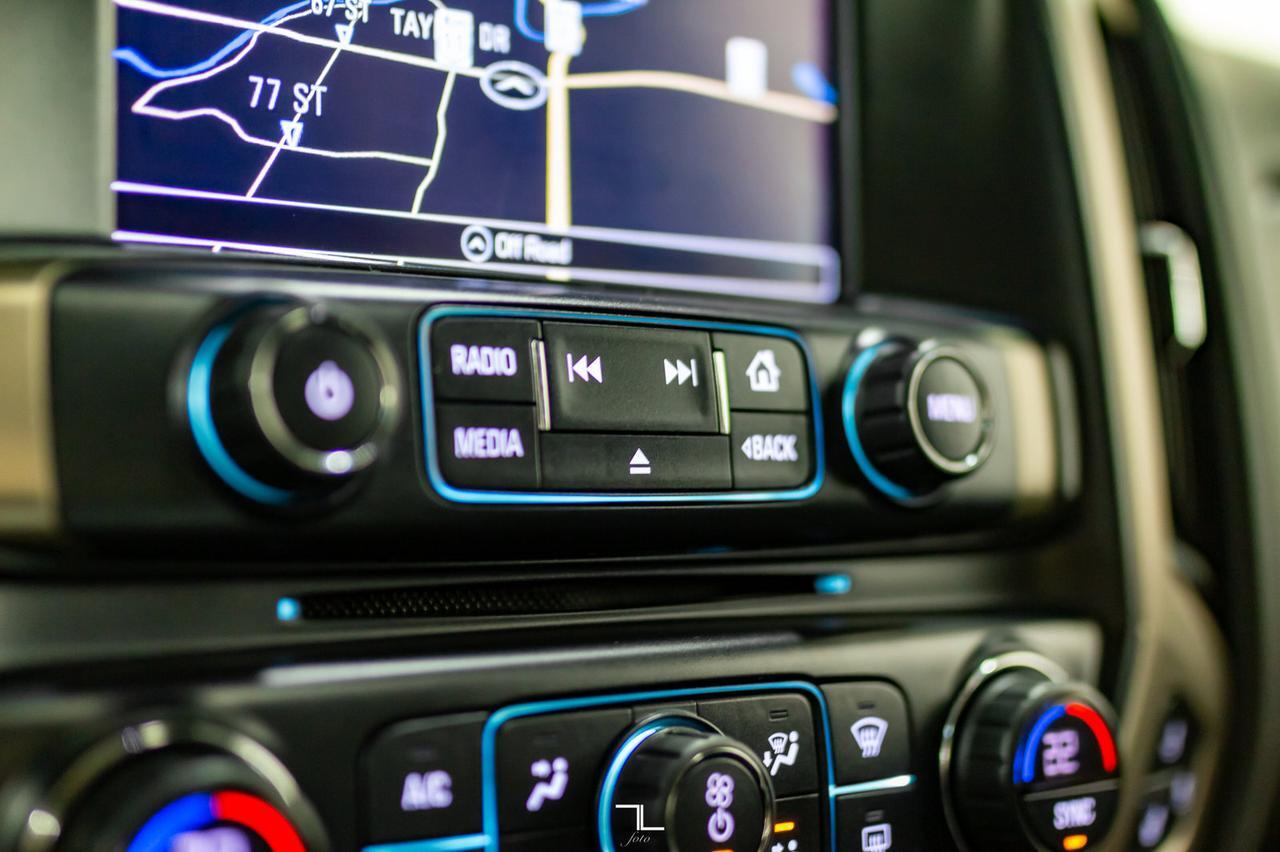 2018 GMC Sierra 2500HD 4x4 Crew Cab Denali HD Diesel Leather Roof Nav Red Deer AB