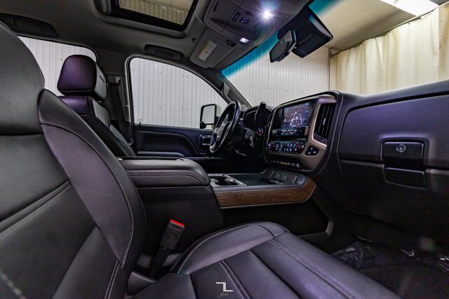 2018 GMC Sierra 2500HD 4x4 Crew Cab Denali HD Diesel Leather Roof Nav Red Deer AB