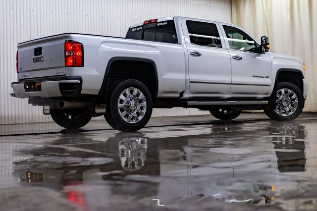 2018 GMC Sierra 2500HD 4x4 Crew Cab Denali HD Diesel Leather Roof Nav Red Deer AB