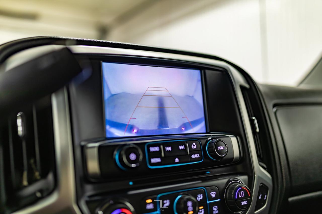 2018 GMC Sierra 2500HD 4x4 Crew Cab SLE Diesel Leather BCam Red Deer AB