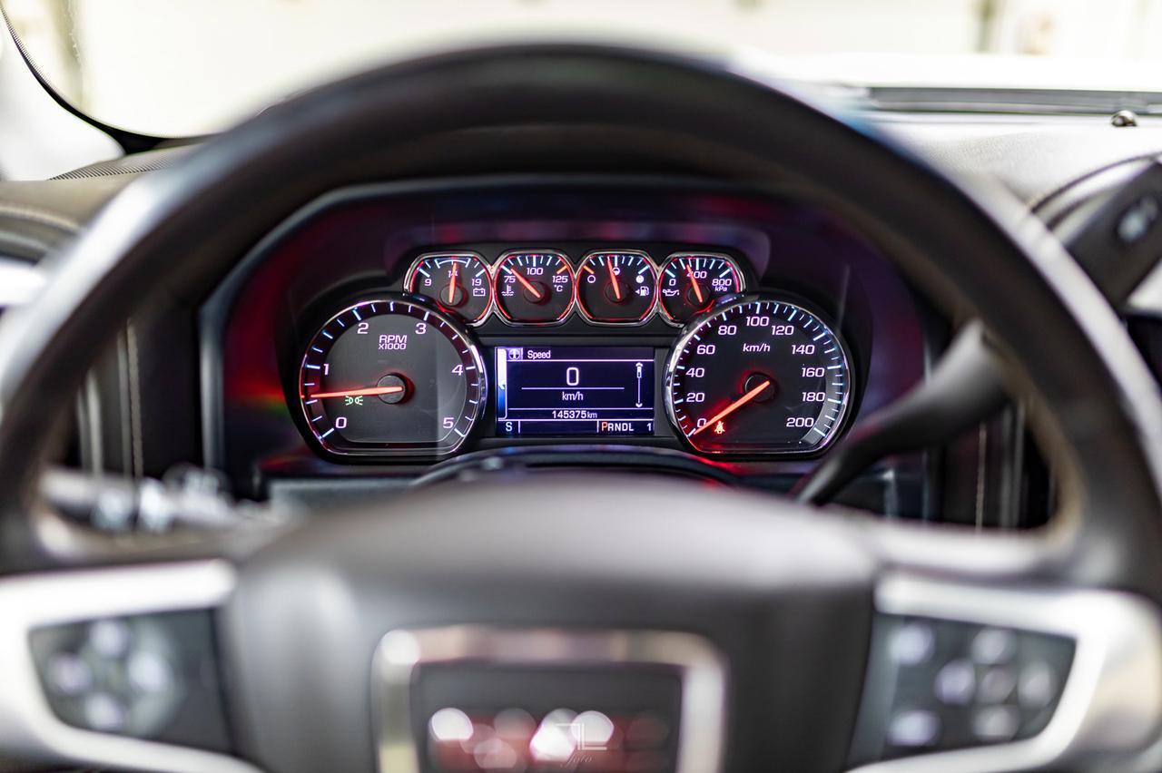 2018 GMC Sierra 2500HD 4x4 Crew Cab SLE Diesel Leather BCam Red Deer AB