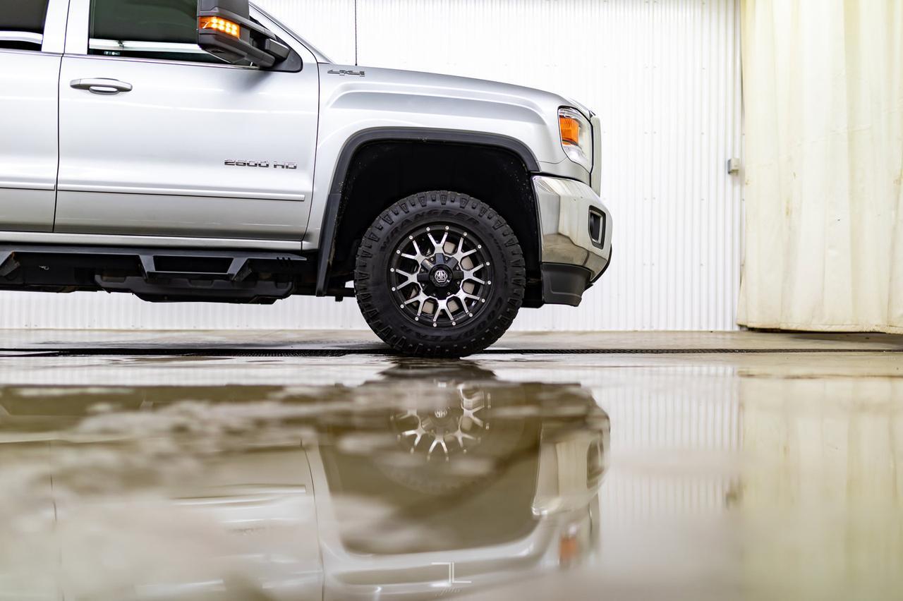 2018 GMC Sierra 2500HD 4x4 Crew Cab SLE Diesel Leather BCam Red Deer AB