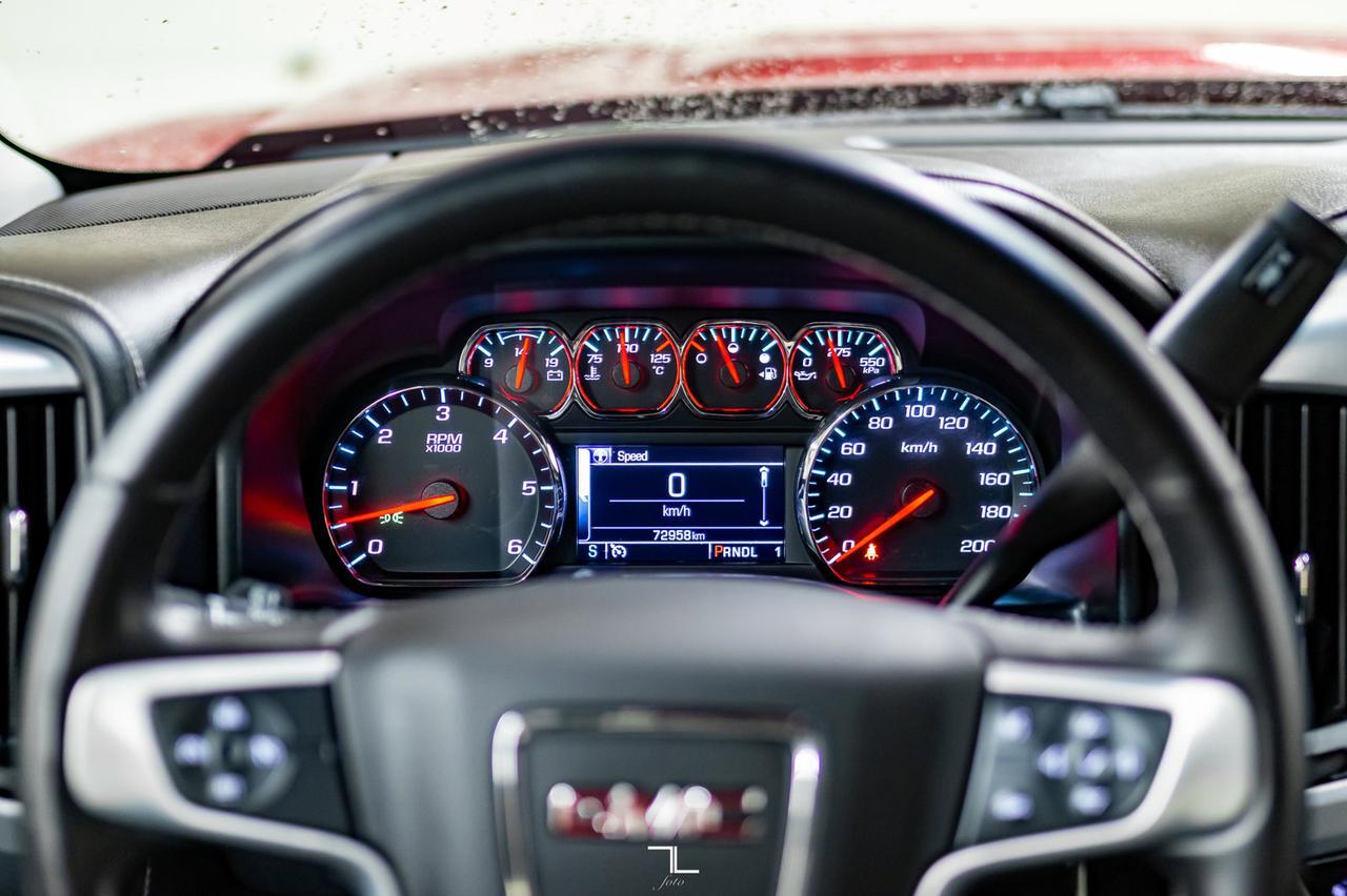 2018 GMC Sierra 2500HD 4x4 Crew Cab SLE Leather BCam Red Deer AB