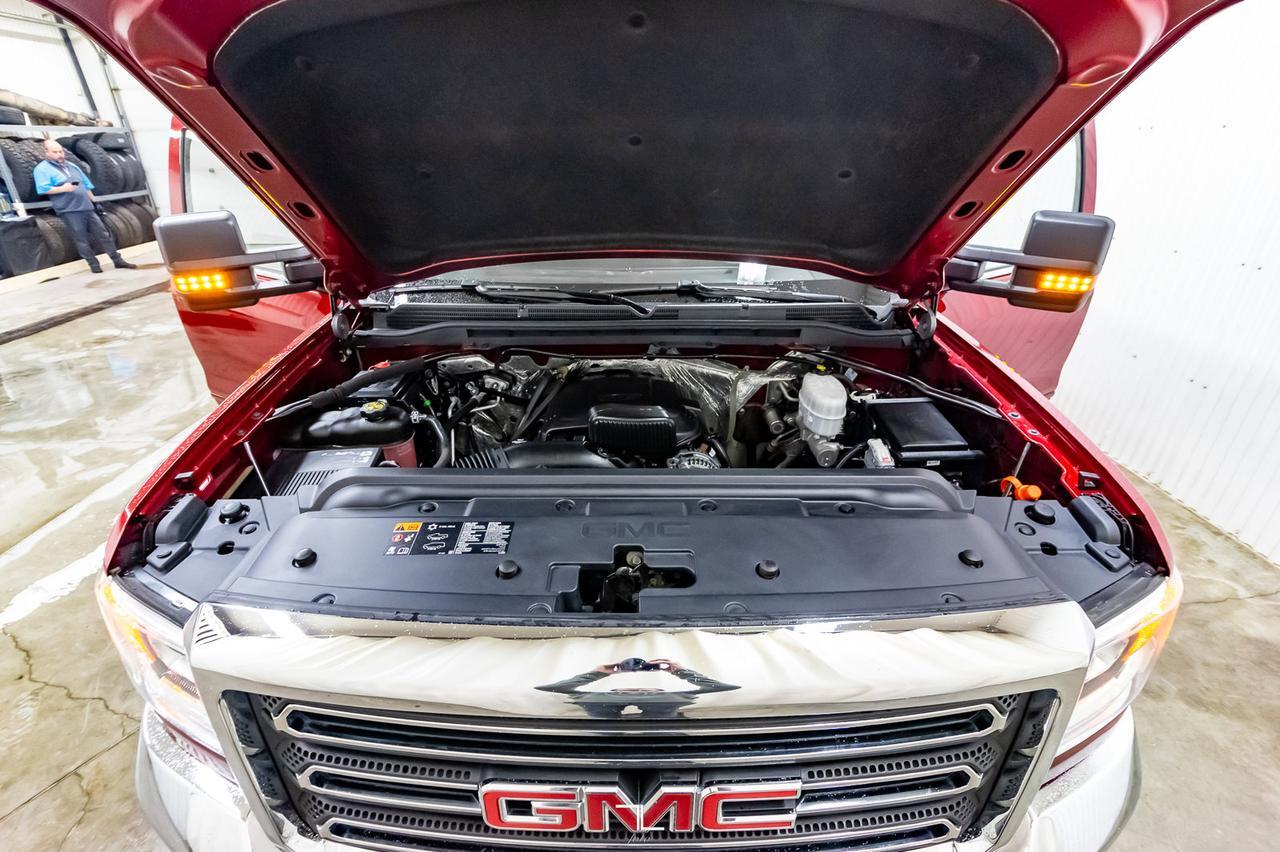 2018 GMC Sierra 2500HD 4x4 Crew Cab SLE Leather BCam Red Deer AB