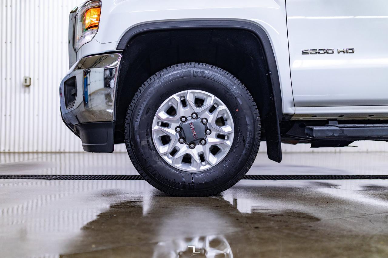 2018 GMC Sierra 2500HD 4x4 Crew Cab SLE PSeat BCam Red Deer AB