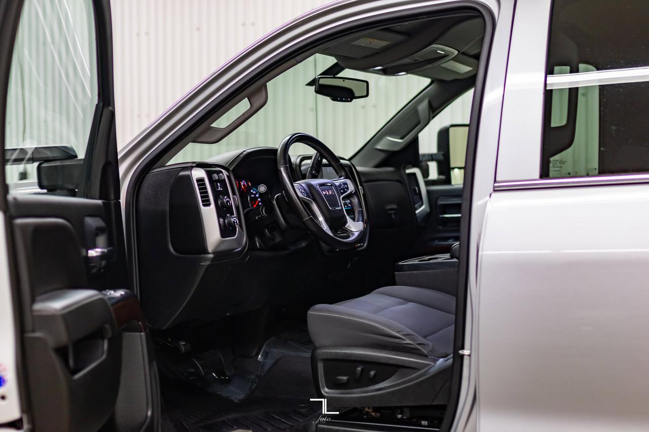 2018 GMC Sierra 2500HD 4x4 Crew Cab SLE Z71 BCam Red Deer AB